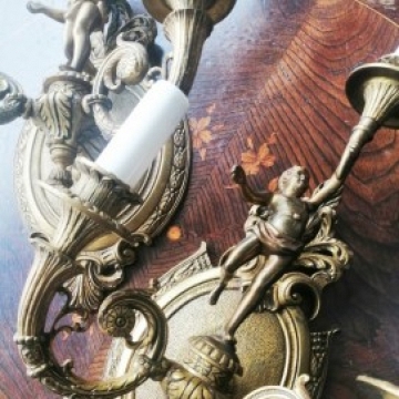 Apliques Vintage de Bronce con�Putti�Portanto Antorchas