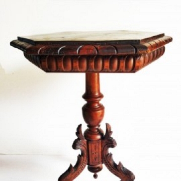 Mesa Auxiliar Antigua