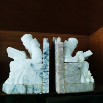 Sujetalibros Vintage de Alabastro En forma de Frailes Bibliotecarios, Estilo Medieval