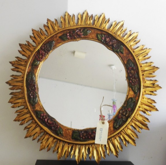 Gilding with Gold leaf and policromate Sunburst Mirrors 