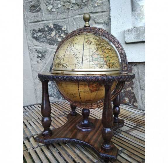 Cubitera Vintage  Con Forma de Globo Terraqueo