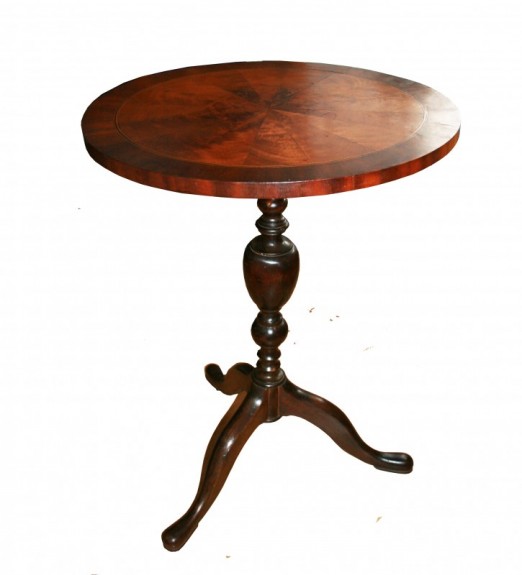 Side Table Queen Anne Style, 20th Century